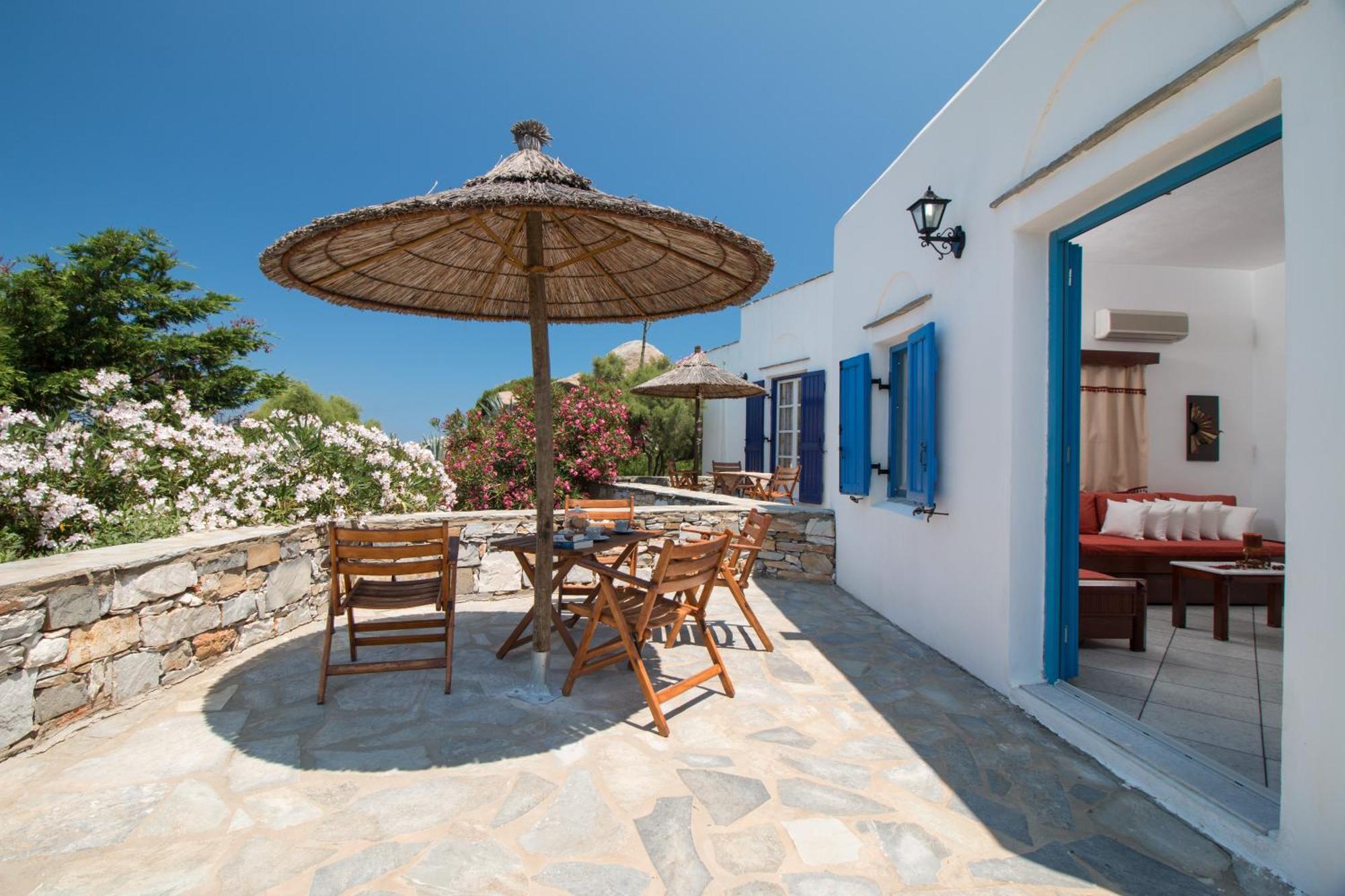 Sunrock Suites Стелида Екстериор снимка